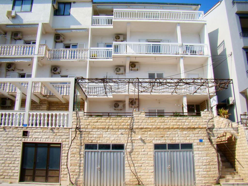 Apartments Anka Duće Eksteriør billede